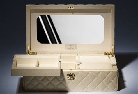 moc chanel white quilted jewelry box|chanel jewelry box On Sale .